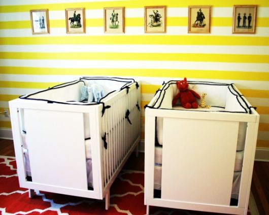 quarto bebê para gêmeos amarelo — foto 10