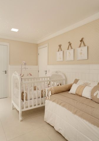 quarto bebê para neutro amarelo — foto 10