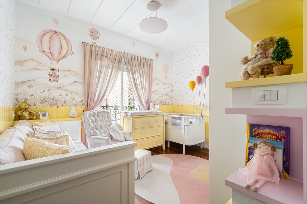 quarto bebê amarelo