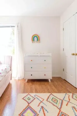 quarto bebê arco-íris para gêmeos — foto 10