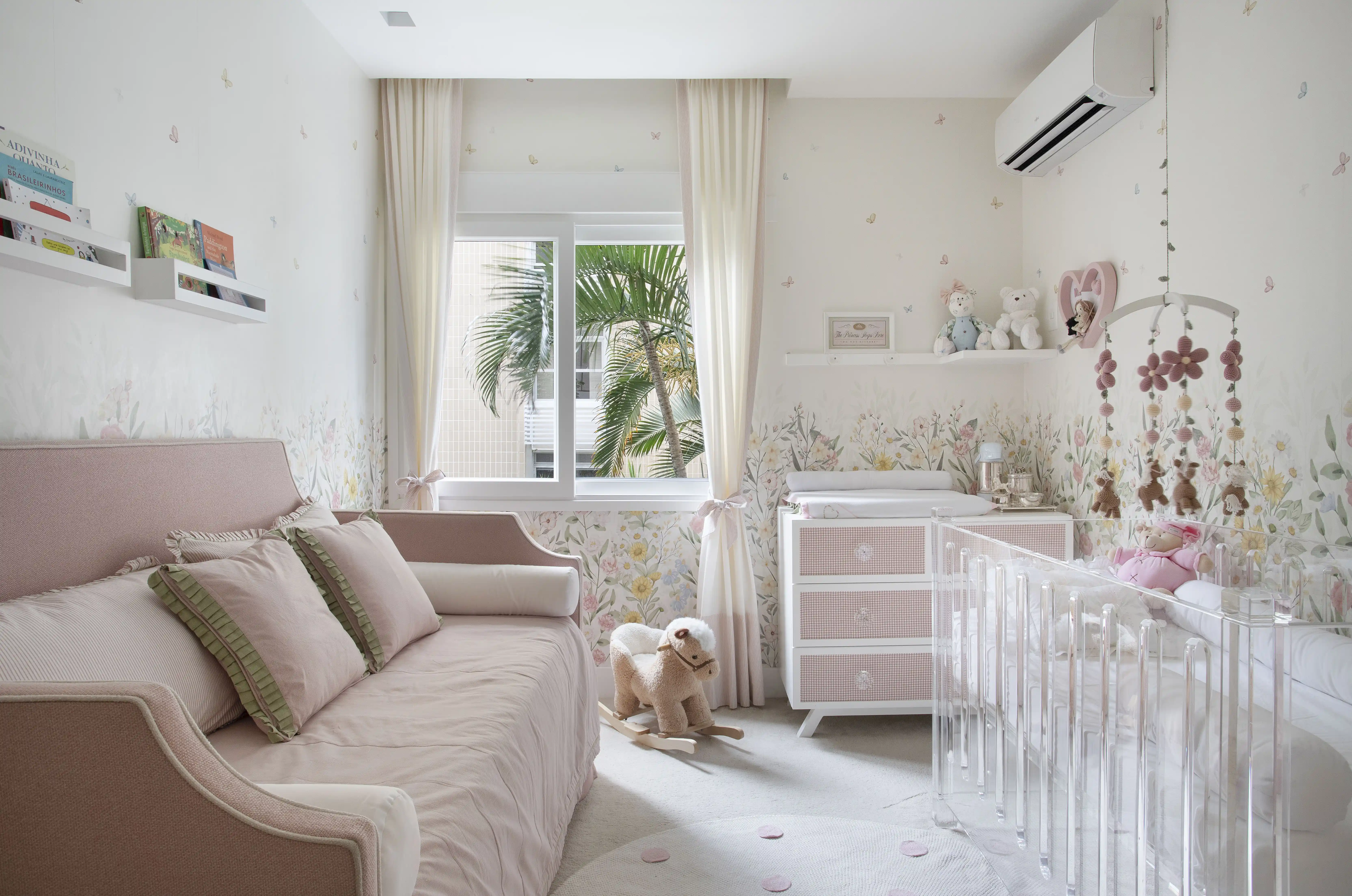 quarto bebê para menina branco — foto 15