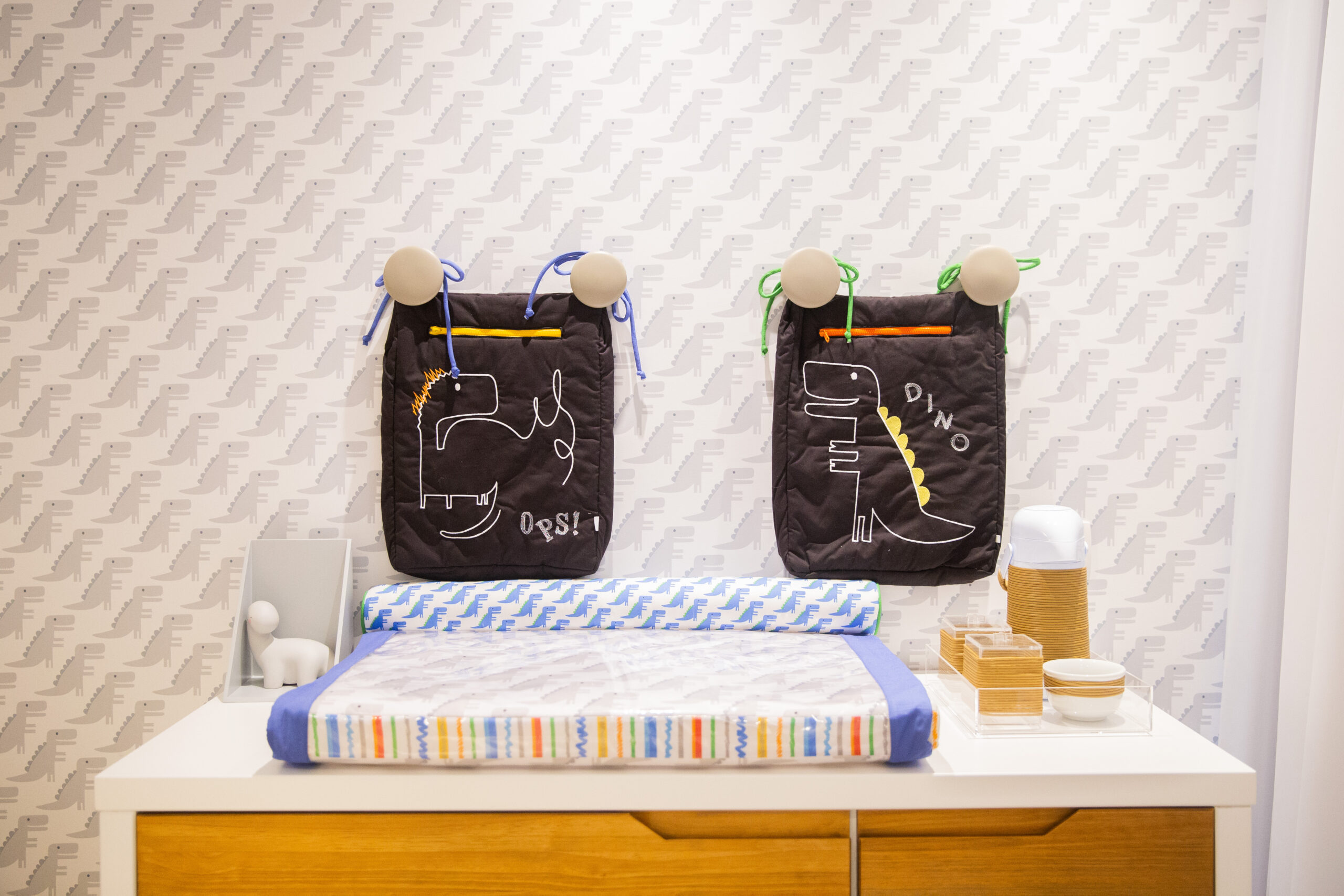 quarto bebê dinossauro para menina — foto 10