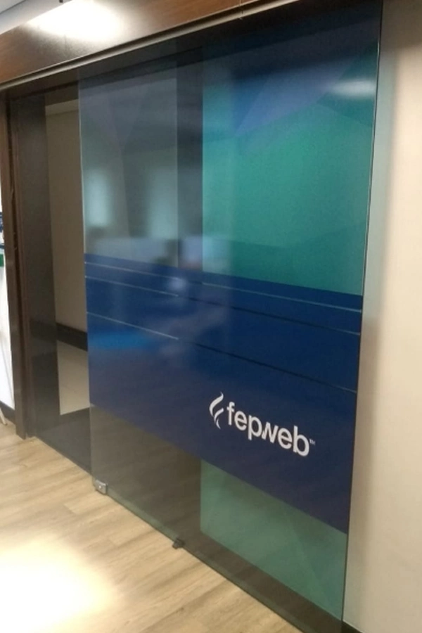 adesivo para porta de vidro — foto 11