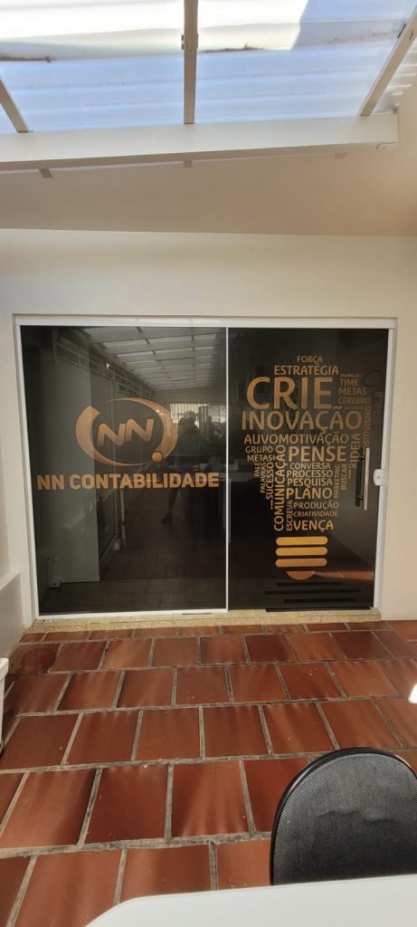 adesivo para porta de vidro — foto 8